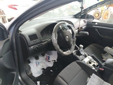 Vehiculo en el desguace: VOLKSWAGEN GOLF PLUS V (5M1, 521) 1.9 TDI