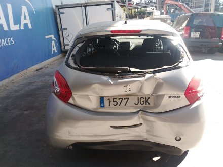 Vehiculo en el desguace: PEUGEOT 208 I (CA_, CC_) 1.4 HDi