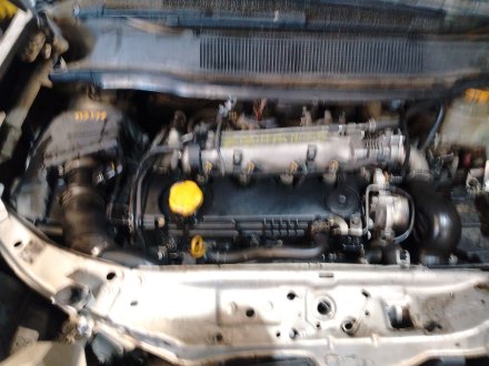 Vehiculo en el desguace: OPEL ZAFIRA / ZAFIRA FAMILY B (A05) 1.9 CDTI (M75)