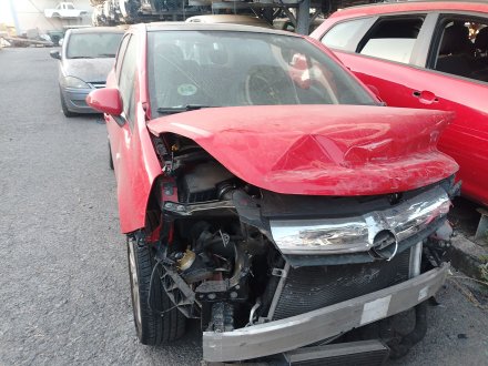Vehiculo en el desguace: OPEL CORSA D (S07) 1.3 CDTI (L08, L68)
