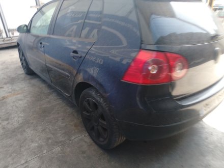 Vehiculo en el desguace: VOLKSWAGEN GOLF V (1K1) 1.6