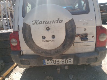 Vehiculo en el desguace: SSANGYONG KORANDO (KJ) 2.3 TDiC 4x4