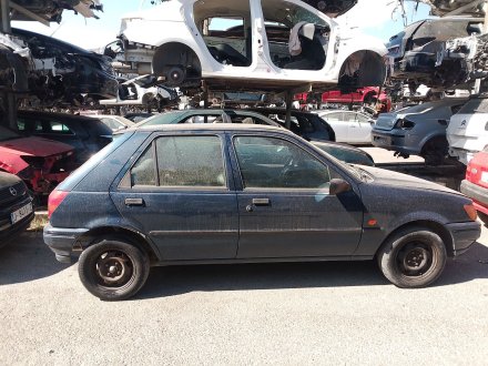 Vehiculo en el desguace: FORD FIESTA III (GFJ) 1.3 Cat