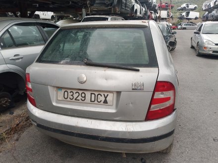 Vehiculo en el desguace: SKODA FABIA I (6Y2) 1.4 TDI