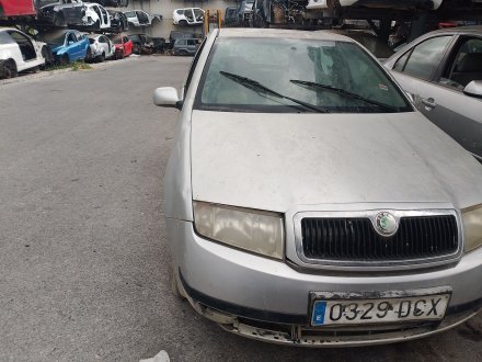 Vehiculo en el desguace: SKODA FABIA I (6Y2) 1.4 TDI