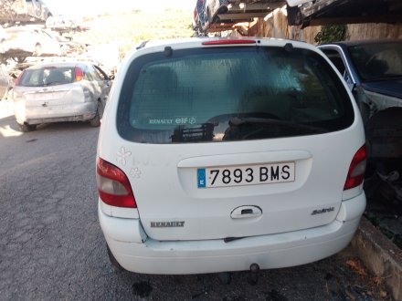 Vehiculo en el desguace: RENAULT SCÉNIC I Monospace (JA0/1_, FA0_) 1.9 dCi (JA05, JA1F)