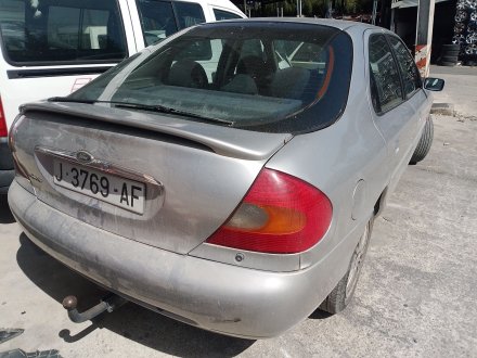Vehiculo en el desguace: FORD MONDEO I (GBP) 1.8 TD