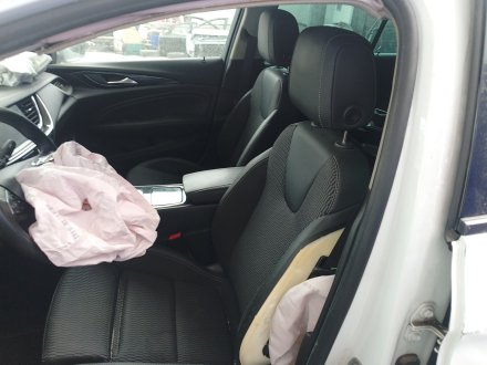 Vehiculo en el desguace: OPEL INSIGNIA B Grand Sport (Z18) 1.5 (68)