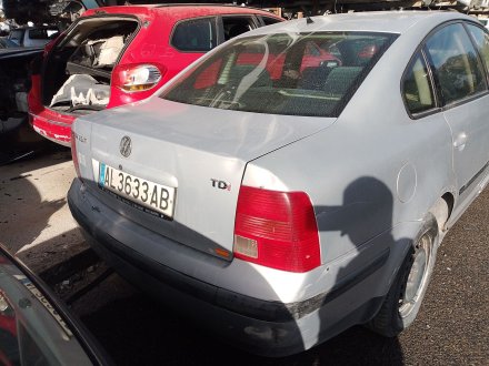 Vehiculo en el desguace: VOLKSWAGEN PASSAT B5 (3B2) 1.9 TDI