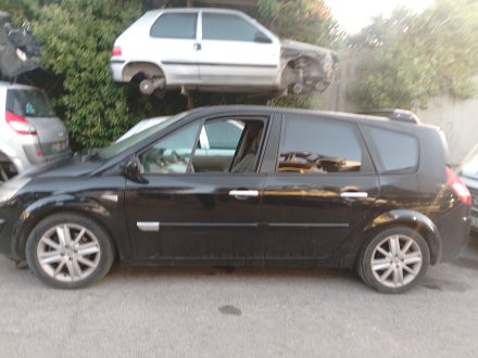 Vehiculo en el desguace: RENAULT GRAND SCÉNIC II (JM0/1_) 1.9 dCi (JM0G, JM12, JM1G, JM2C)