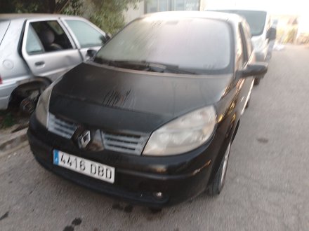 Vehiculo en el desguace: RENAULT GRAND SCÉNIC II (JM0/1_) 1.9 dCi (JM0G, JM12, JM1G, JM2C)