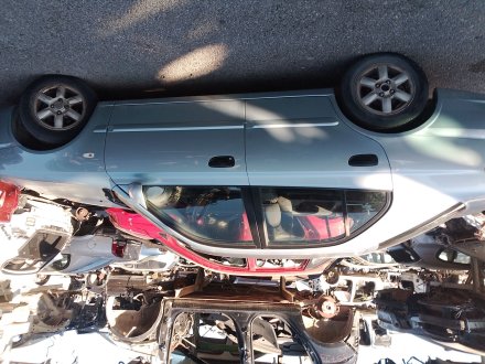 Vehiculo en el desguace: HYUNDAI ACCENT II Sedán (LC) 1.5 CRDi