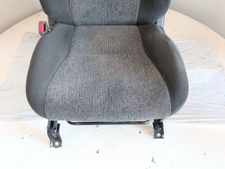 Vehiculo en el desguace: TOYOTA LAND CRUISER PRADO (_J12_) 3.0 D-4D (KDJ120, KDJ125)