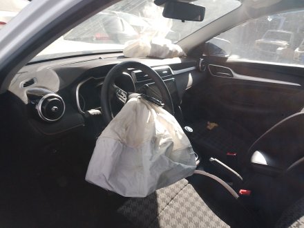 Vehiculo en el desguace: MG ZS SUV (AZS1) 1.5 VTi