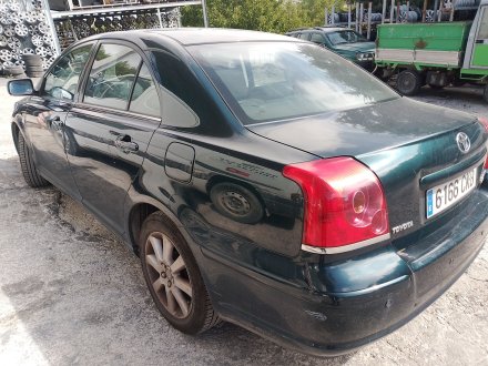 Vehiculo en el desguace: TOYOTA AVENSIS Sedán (_T25_) 2.0 D-4D (CDT250_)