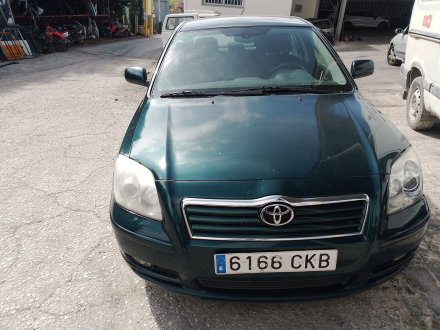 Vehiculo en el desguace: TOYOTA AVENSIS Sedán (_T25_) 2.0 D-4D (CDT250_)