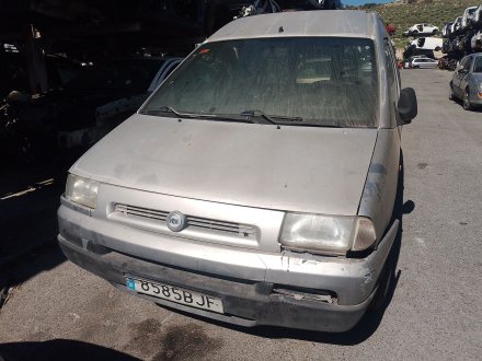 Vehiculo en el desguace: FIAT SCUDO Furgoneta (220_) 2.0 JTD