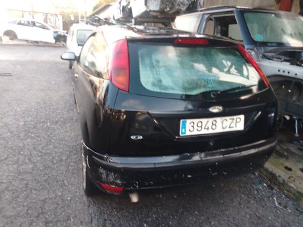 Vehiculo en el desguace: FORD FOCUS I (DAW, DBW) 1.8 TDCi