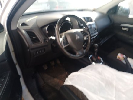 Vehiculo en el desguace: MITSUBISHI ASX (GA_W_) 1.8 DI-D 4WD (GA6W)