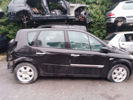 Vehiculo en el desguace: RENAULT SCÉNIC II (JM0/1_) 1.9 dCi (JM0G, JM12, JM1G, JM2C)