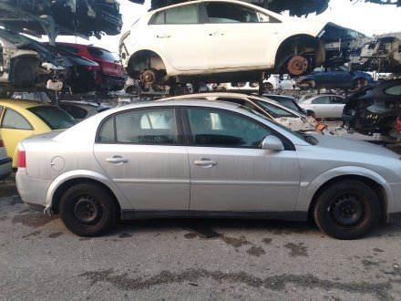 Vehiculo en el desguace: OPEL VECTRA C (Z02) 1.9 CDTI (F69)