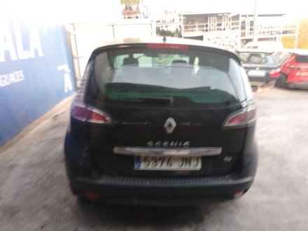 Vehiculo en el desguace: RENAULT SCÉNIC III (JZ0/1_) 1.2 TCe (JZ16)