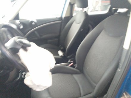 Vehiculo en el desguace: MINI MINI COUNTRYMAN (R60) Cooper D