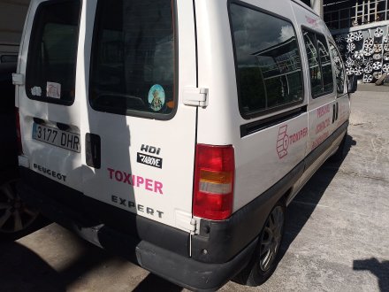 Vehiculo en el desguace: PEUGEOT EXPERT (224_) 2.0 HDI