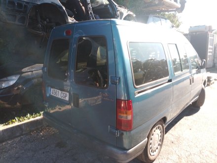 Vehiculo en el desguace: FIAT SCUDO Furgoneta (220_) 2.0 JTD