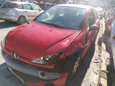 Vehiculo en el desguace: PEUGEOT 206 Hatchback (2A/C) 1.4 HDi eco 70