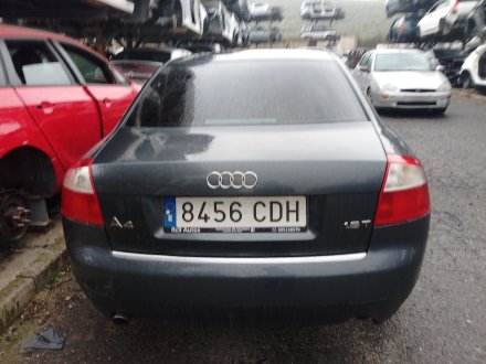 Vehiculo en el desguace: AUDI A4 B6 (8E2) 1.8 T