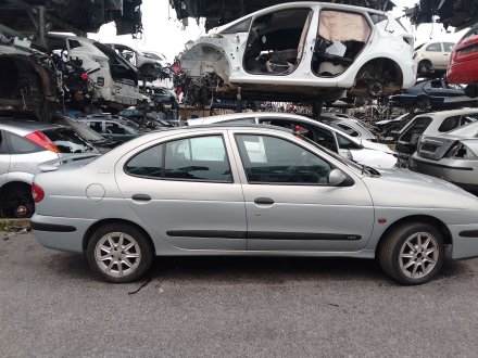 Vehiculo en el desguace: RENAULT MEGANE I Classic (LA0/1_) 1.9 D (LA0A, LA0U, LA0R)