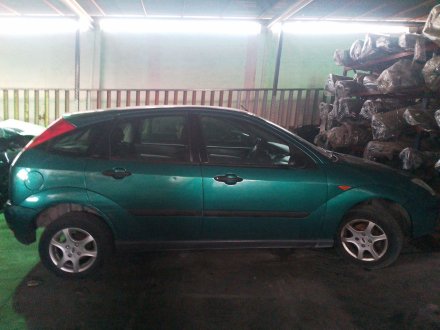 Vehiculo en el desguace: FORD FOCUS I (DAW, DBW) 1.8 Turbo DI / TDDi