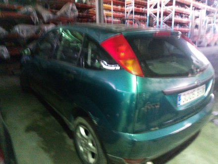 Vehiculo en el desguace: FORD FOCUS I (DAW, DBW) 1.8 Turbo DI / TDDi