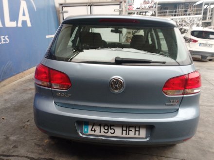 Vehiculo en el desguace: VOLKSWAGEN GOLF VI (5K1) 1.6 TDI