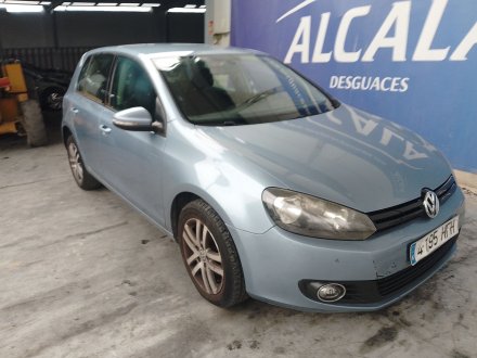 Vehiculo en el desguace: VOLKSWAGEN GOLF VI (5K1) 1.6 TDI