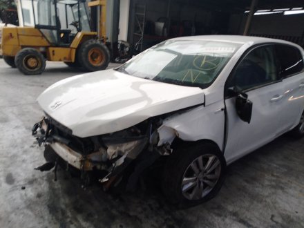 Vehiculo en el desguace: PEUGEOT 308 II (LB_, LP_, LW_, LH_, L3_) 1.6 HDi 100