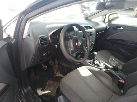 Vehiculo en el desguace: SEAT LEON (1P1) 1.9 TDI