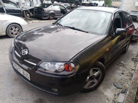 Vehiculo en el desguace: NISSAN ALMERA II Hatchback (N16) 2.2 Di