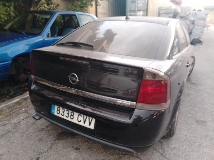Vehiculo en el desguace: OPEL VECTRA C GTS (Z02) 2.2 DTI 16V (F68)