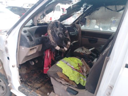 Vehiculo en el desguace: NISSAN TERRANO II (R20) 2.7 TDi 4WD