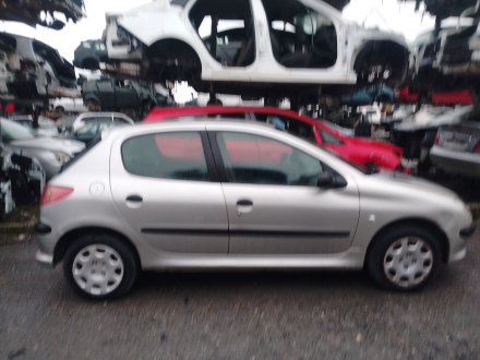 Vehiculo en el desguace: PEUGEOT 206 Hatchback (2A/C) 1.4 i
