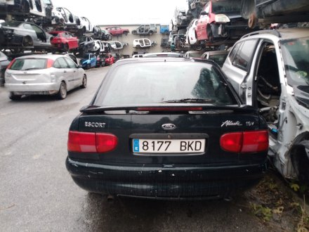 Vehiculo en el desguace: FORD ESCORT V (AAL, ABL) 1.6 i 16V