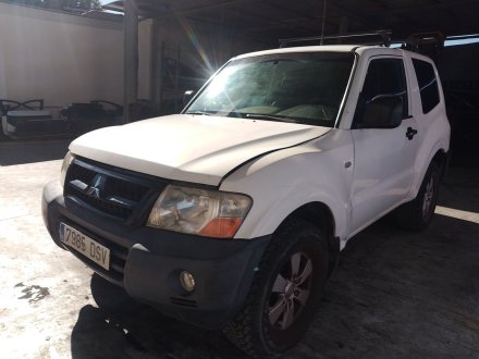 Vehiculo en el desguace: MITSUBISHI MONTERO III (V7_W, V6_W) 2.5 TDi (V64W, V74W)