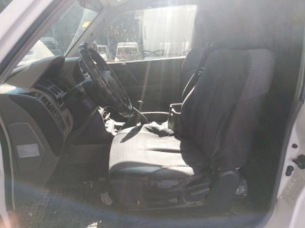 Vehiculo en el desguace: MITSUBISHI MONTERO III (V7_W, V6_W) 2.5 TDi (V64W, V74W)