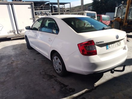 Vehiculo en el desguace: SKODA RAPID (NH3, NK3, NK6) 1.6 TDI