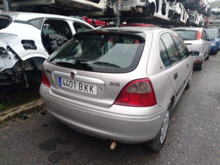 Vehiculo en el desguace: ROVER 200 II Hatchback (RF) 214 Si