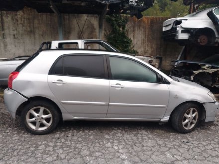 Vehiculo en el desguace: TOYOTA COROLLA (_E12_) 2.0 D-4D (CDE120R_, CDE120L_)