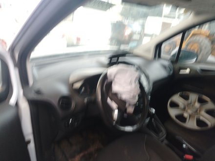 Vehiculo en el desguace: FORD TRANSIT COURIER B460 Furgoneta/monovolumen 1.5 TDCi