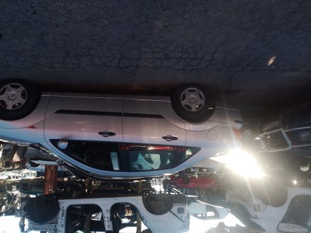 Vehiculo en el desguace: FORD FOCUS I Sedán (DFW) 1.8 Turbo DI / TDDi